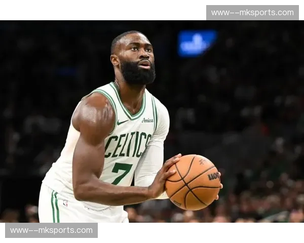 凯尔特人主场击败雷霆，杰伦布朗31分塔图姆19+12+7